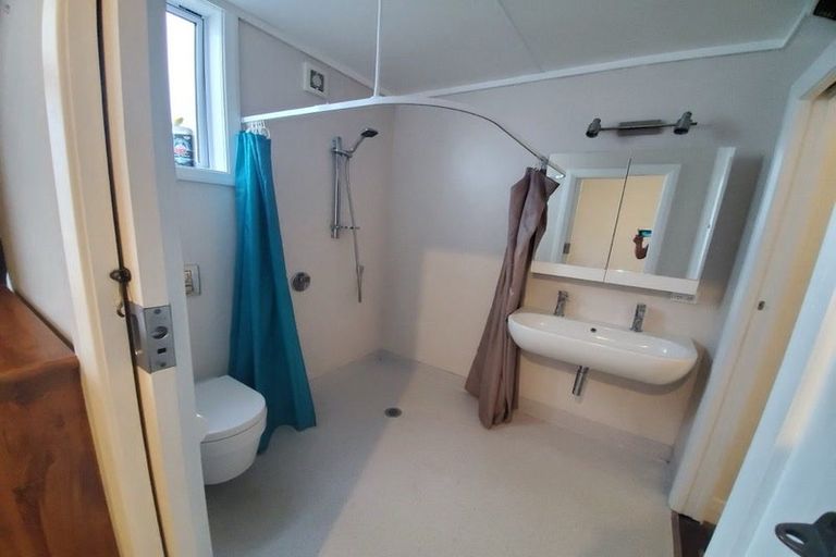 Photo of property in 18 Somerset Avenue, Newtown, Wellington, 6021