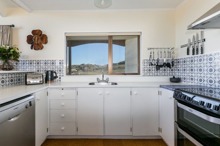 Photo of property in 140 Seafield Road, Eskdale, Napier, 4182