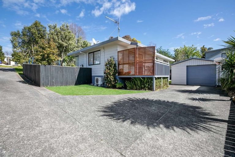 Photo of property in 57 Welcome Bay Road, Welcome Bay, Tauranga, 3112