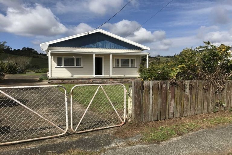 Photo of property in 54 Valley Road, Hikurangi, 0114