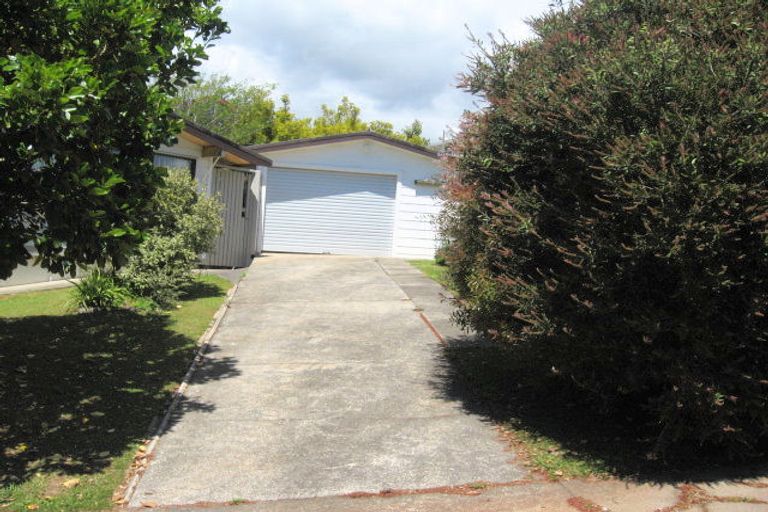 Photo of property in 44 Stratford Drive, Cable Bay, 0420