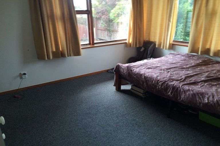 Photo of property in 35 Eglinton Street, Avondale, Christchurch, 8061