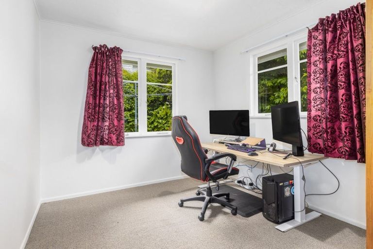 Photo of property in 18 Elizabeth Street, Pukerua Bay, 5026
