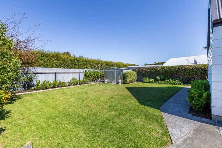 Photo of property in 17 Gilmour Place, Taradale, Napier, 4112
