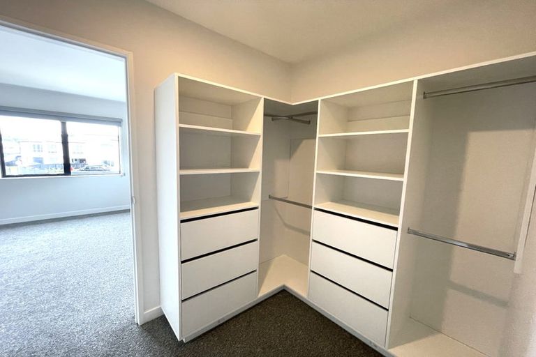 Photo of property in 43b Greenmeadows Avenue, Manurewa East, Auckland, 2102