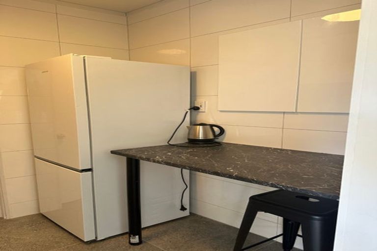 Photo of property in 1/41 Bentley Avenue, Glenfield, Auckland, 0629