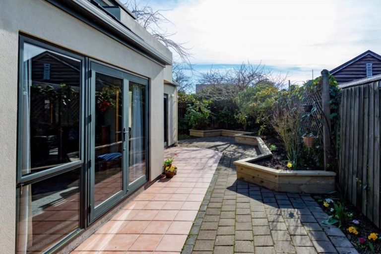 Photo of property in 2/56 Creyke Road, Ilam, Christchurch, 8041