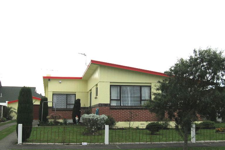 Photo of property in 14 Rosebank Avenue, Avalon, Lower Hutt, 5011