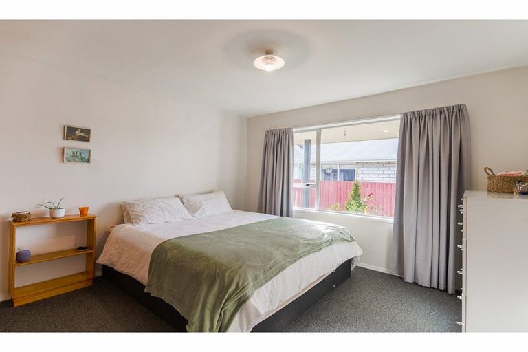 Photo of property in 1/17 Kuaka Crescent, Bromley, Christchurch, 8062