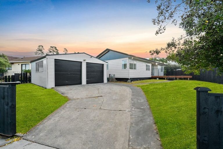 Photo of property in 19 Carnoustie Drive, Wattle Downs, Auckland, 2103
