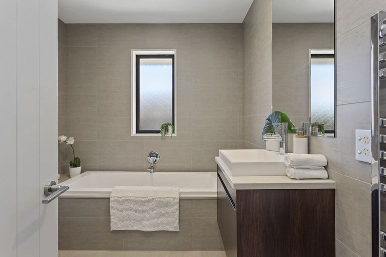 Photo of property in 11 Mckendry Road, Wigram, Christchurch, 8042