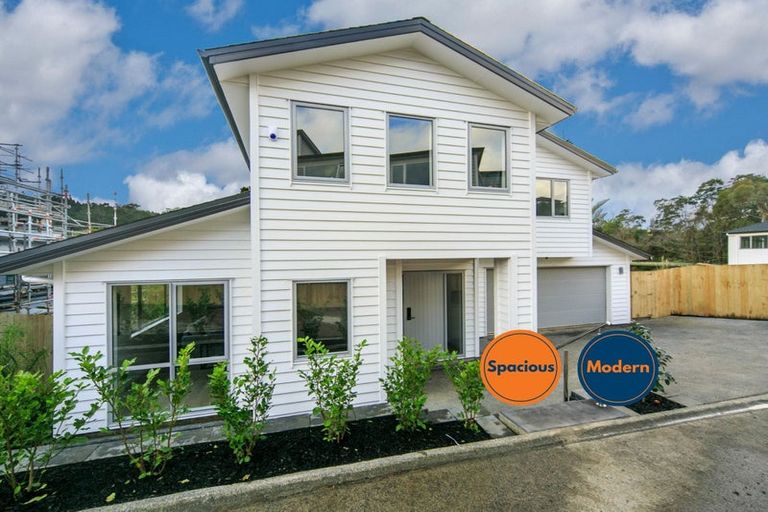 Photo of property in 102 Admirals Court Drive, Greenhithe, Auckland, 0632