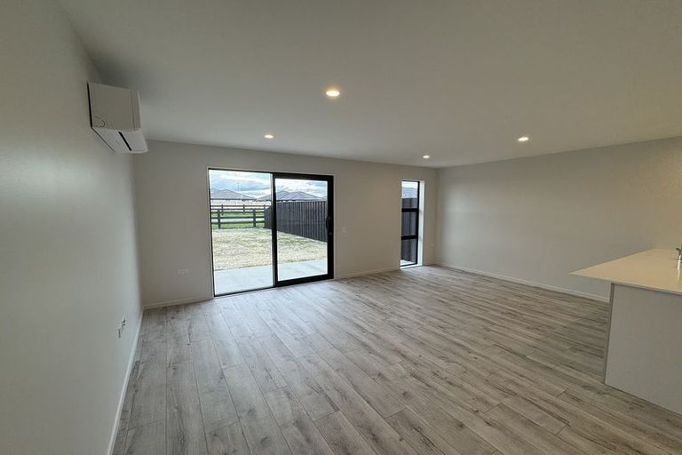 Photo of property in 9 Mccahon Lane, Rolleston, 7615