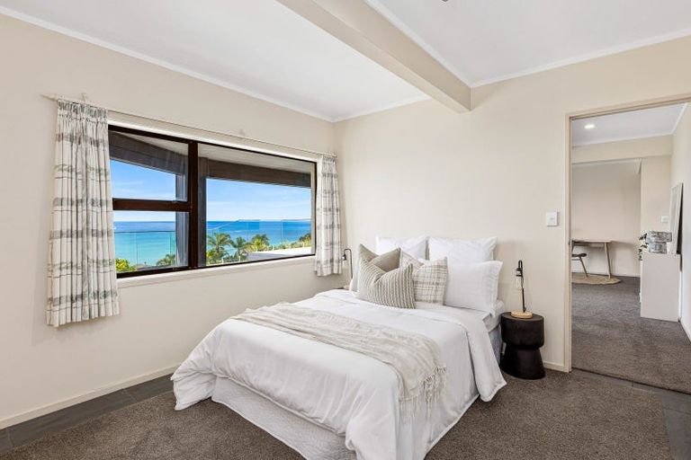 Photo of property in 8 Durness Place, Red Beach, 0932