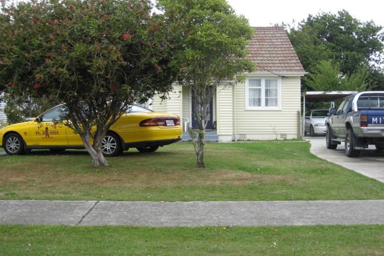 Photo of property in 17 Marlborough Street, Feilding, 4702