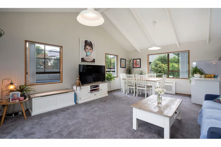 Photo of property in 12a Koromiko Street, Saint Martins, Christchurch, 8022