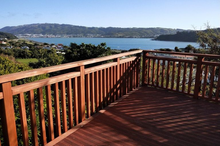 Photo of property in 29 Brora Crescent, Papakowhai, Porirua, 5024