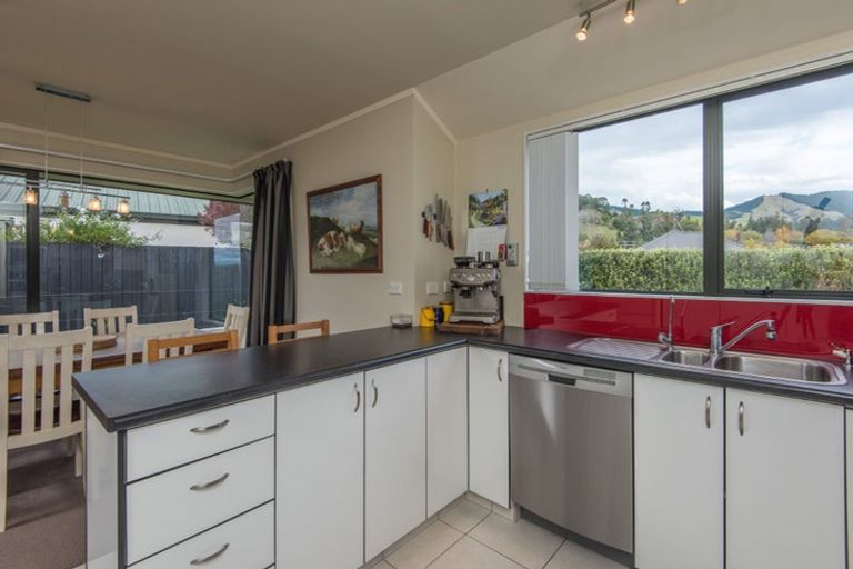 Photo of property in 60 Kingsford Drive, Stoke, Nelson, 7011