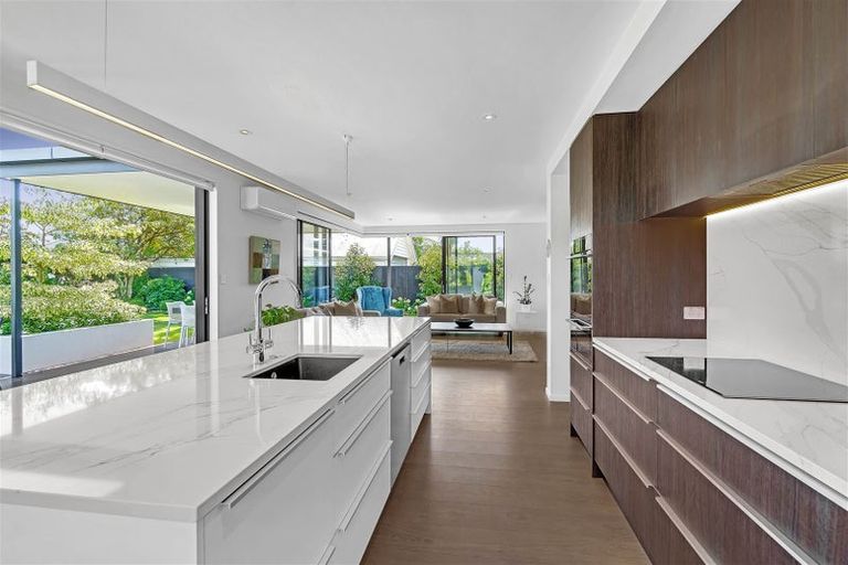 Photo of property in 39 Hartley Avenue, Strowan, Christchurch, 8052