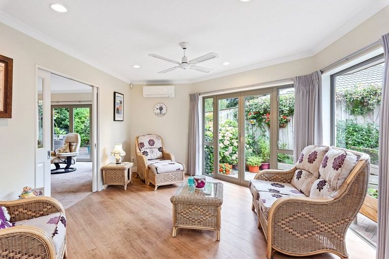 Photo of property in 3 Koromiko Glen, Waikanae, 5036