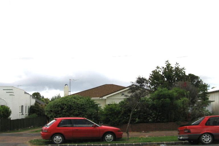 Photo of property in 42 St Michaels Avenue, Point Chevalier, Auckland, 1022