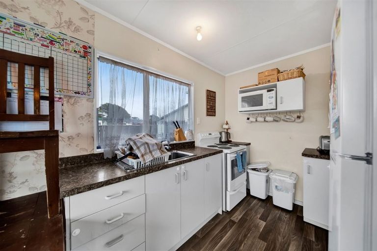 Photo of property in 4 Desmond Place, Bell Block, New Plymouth, 4312