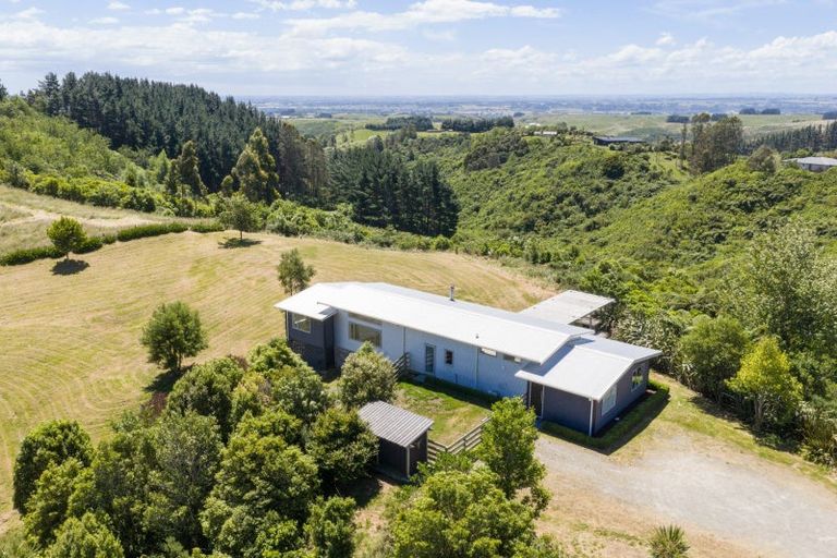 Photo of property in 8 Ridgeview Road, Aokautere, Palmerston North, 4471