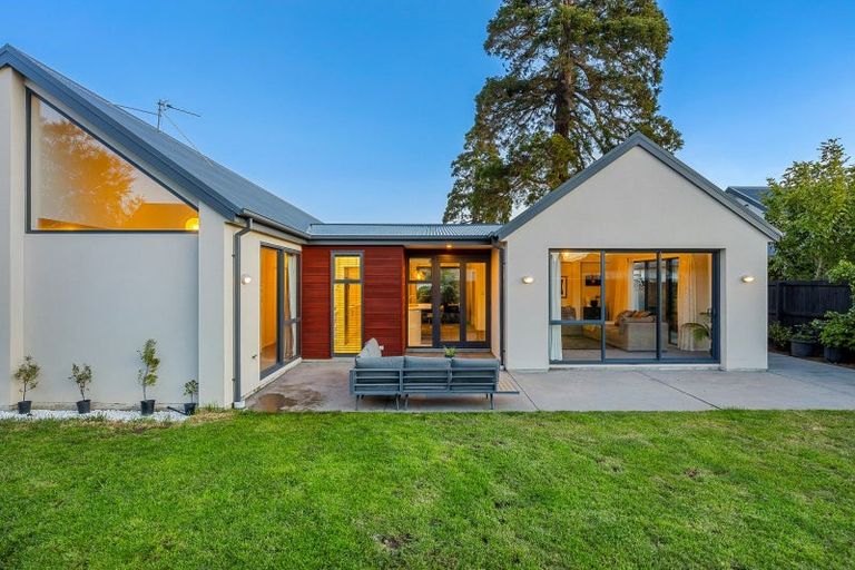 Photo of property in 6 Rockport Place, Parklands, Christchurch, 8083