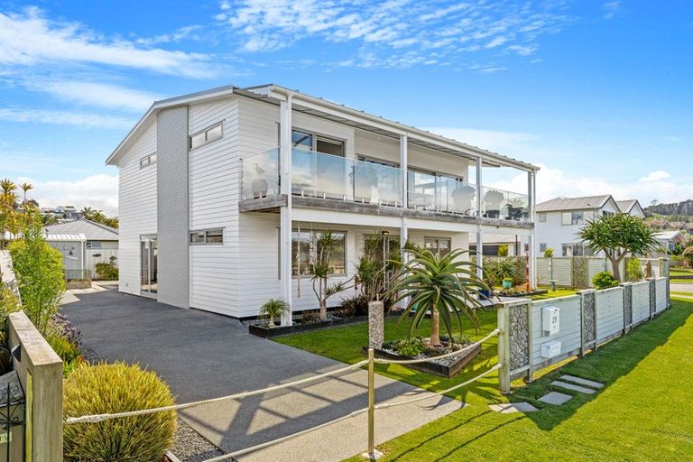 Photo of property in 29 Schooner Avenue, Snells Beach, 0920