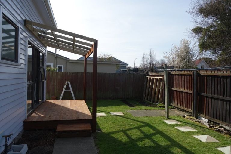 Photo of property in 2/120 Osborne Street, Waltham, Christchurch, 8011