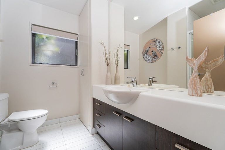 Photo of property in 27/1 Centennial Drive, Whitianga, 3510