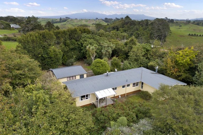 Photo of property in 1135 Richmond Road, Everett Park, Inglewood, 4389