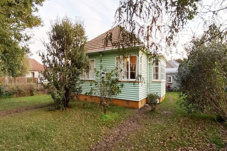 Photo of property in 2 Brian Avenue, Wairoa, 4108