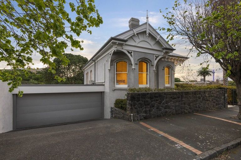 Photo of property in 19 Birdwood Crescent, Parnell, Auckland, 1052