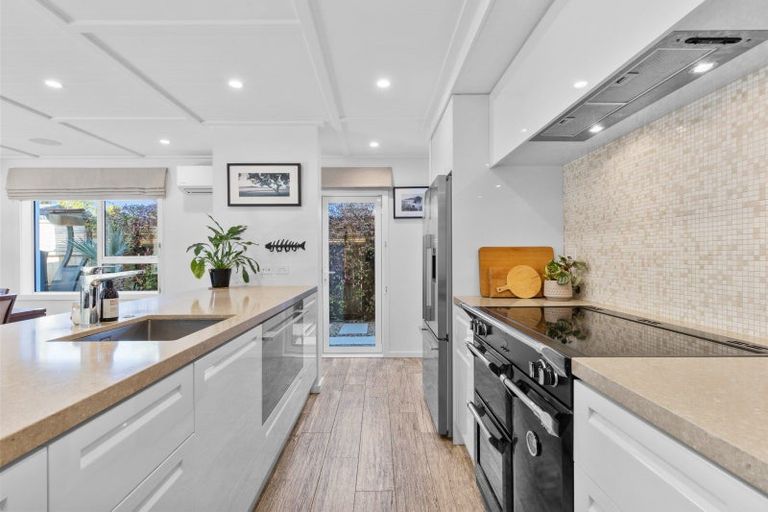 Photo of property in 1/7 Elizabeth Street, Orewa, 0931