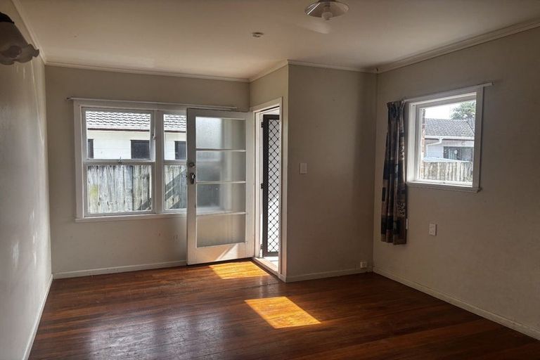 Photo of property in 57a Kamo Road, Regent, Whangarei, 0112