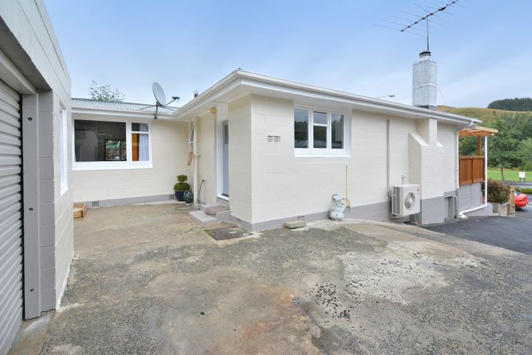Photo of property in 503 Kaikorai Valley Road, Bradford, Dunedin, 9011