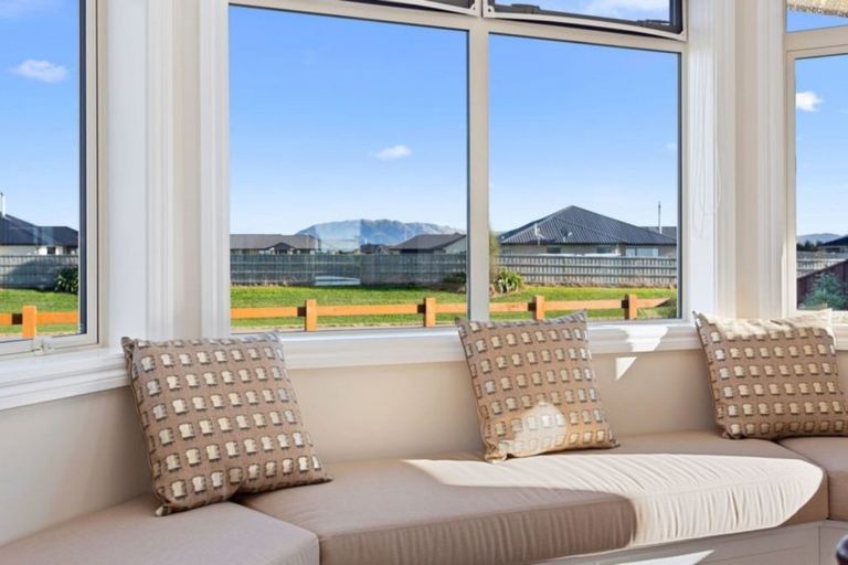 Photo of property in 2/2 Loe Place, Amberley, 7410