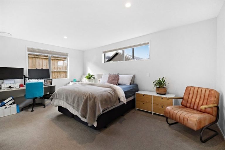 Photo of property in 15 Corriedale Road, Jacks Point, 9371