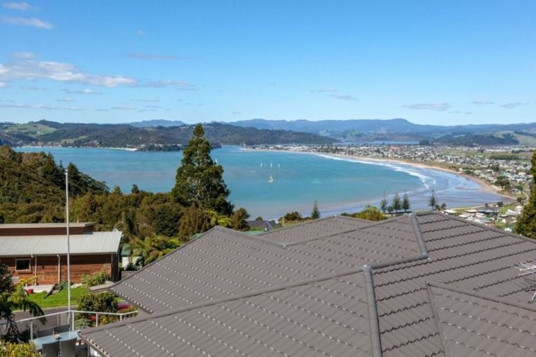 Photo of property in 109 Centennial Drive, Whitianga, 3510