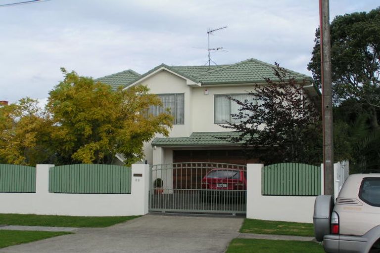 Photo of property in 2/22 Jutland Road, Hauraki, Auckland, 0622