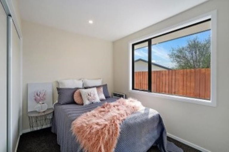 Photo of property in 75c Vivian Street, Burwood, Christchurch, 8083