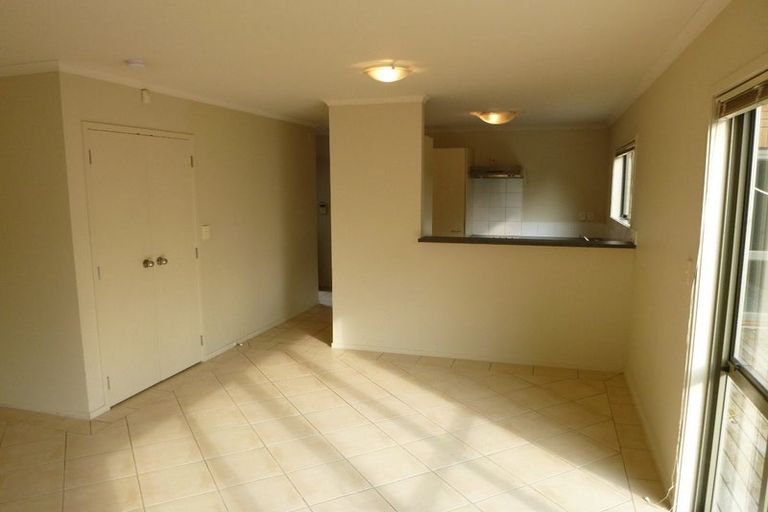 Photo of property in 57 Tiri Tiri Road, Birkdale, Auckland, 0626