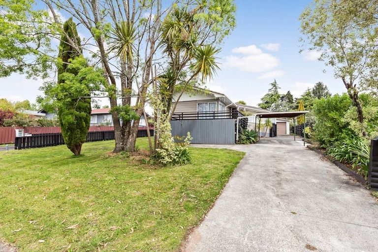 Photo of property in 37 Larissa Avenue, Henderson, Auckland, 0610