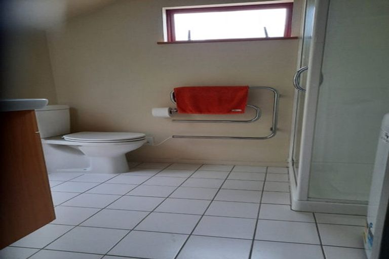 Photo of property in 21 Thatcher Crescent, Crofton Downs, Wellington, 6035