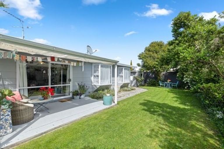 Photo of property in 16a Newbourne Crescent, Redwoodtown, Blenheim, 7201