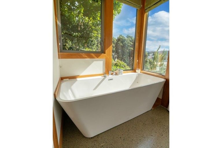 Photo of property in 300b Oriental Parade, Oriental Bay, Wellington, 6011