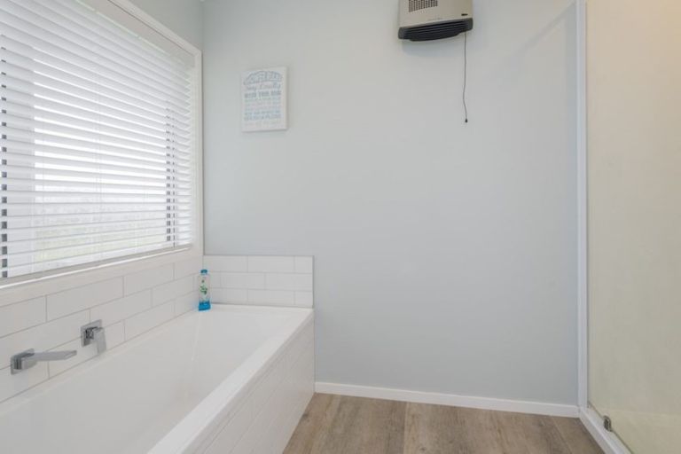 Photo of property in 7 Waka Tete Place, Waitarere, Levin, 5510