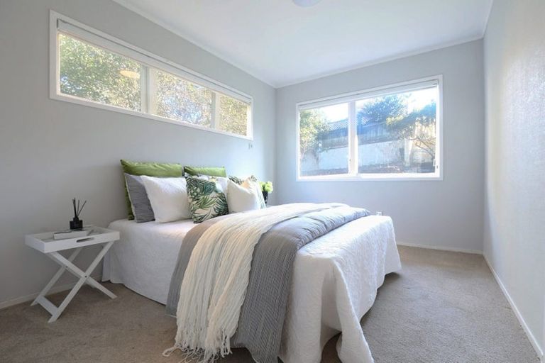 Photo of property in 29 Jellicoe Road, Murrays Bay, Auckland, 0630