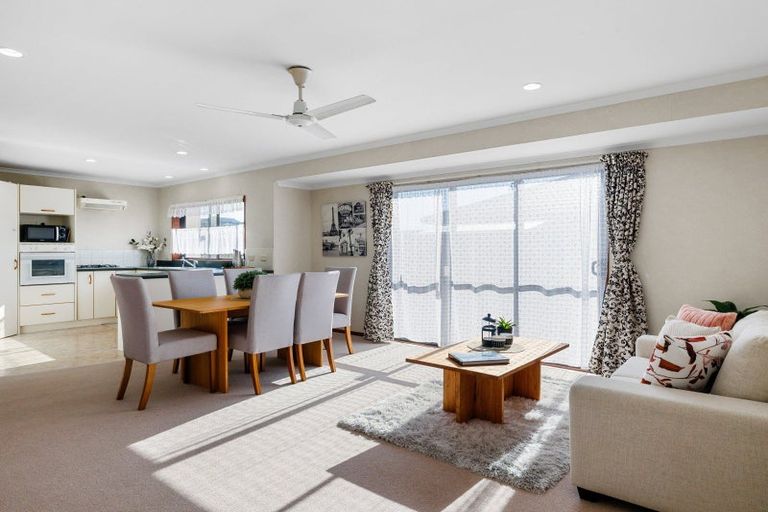 Photo of property in 26 Farnborough Drive, Nawton, Hamilton, 3200